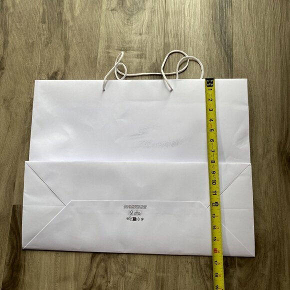 Extra Large Burberry Shopping Bag - Picture 3 of 6